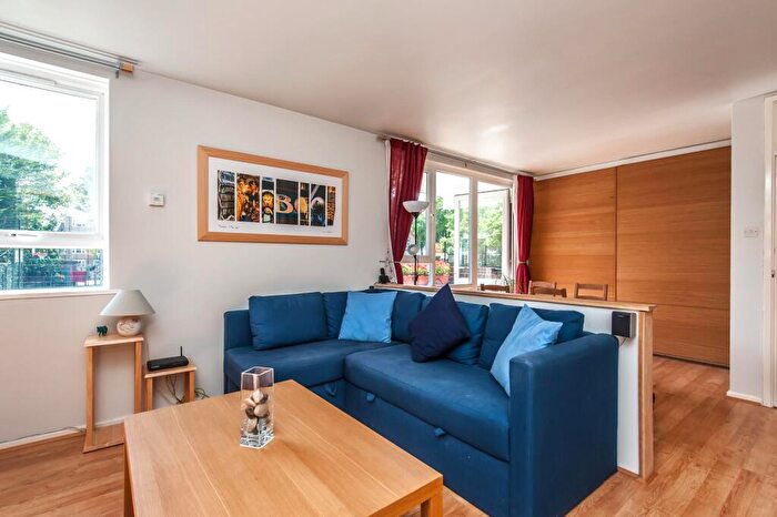 1 Bedroom Apartment To Rent In Wincott Street, London, Uk, SE11