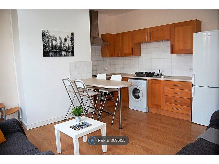 4 Bedroom Terraced House To Rent In Manchester Road, Huddersfield, HD4