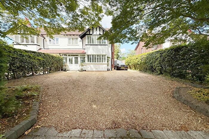 5 Bedroom Semi-Detached House For Sale In Lynton Park Road, Cheadle Hulme, SK8