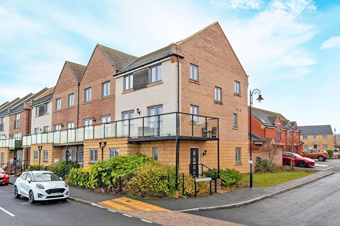 4 Bedroom End Terrace House For Sale In Kestrel Road, Priors Hall, Corby, Northamptonshire, NN17