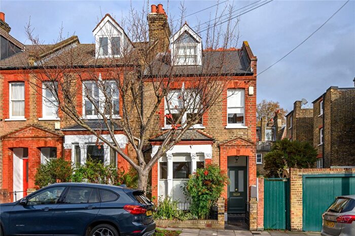 4 Bedroom Terraced House For Sale In Gallia Road, Highbury, London, N5