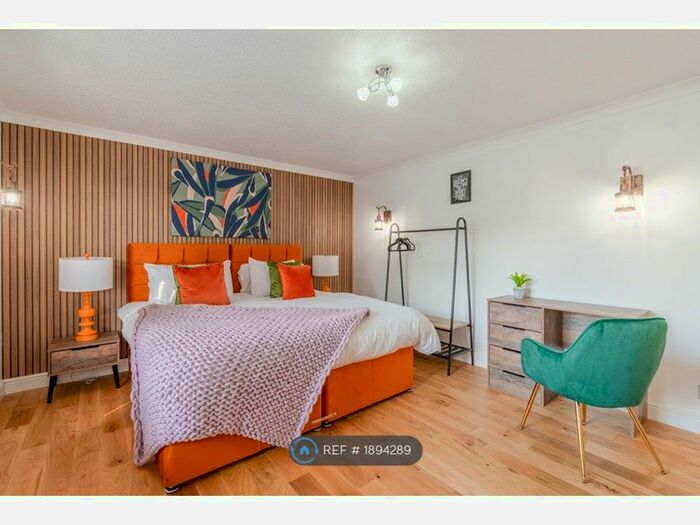 2 Bedroom Flat To Rent In Newport, Newport, NP20