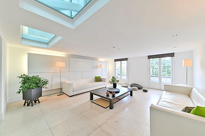 5 Bedroom Flat For Sale In Queen's Gate Gardens, London, SW7