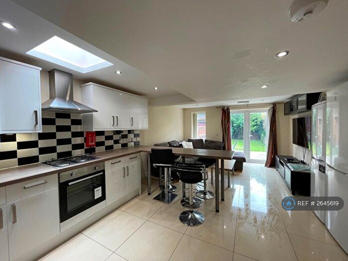 6 Bedroom Semi-Detached House To Rent In Hatherley Road, Reading, RG1