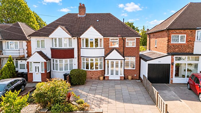 3 Bedroom Semi-Detached House For Sale In Sunnymead Road, Birmingham, B26