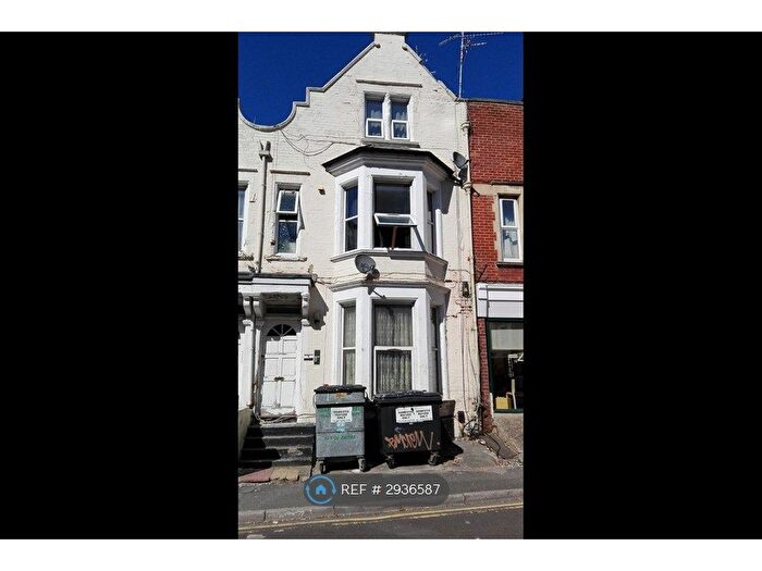 Studio To Rent In Lorne Park Road, Bournemouth, BH1