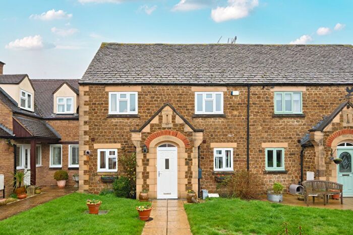 2 Bedroom Terraced House For Sale In Highlands, Lower Tadmarton, OX15