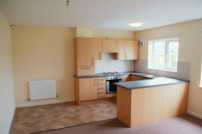 2 Bedroom Apartment To Rent In Queensway, Grimethorpe, S72
