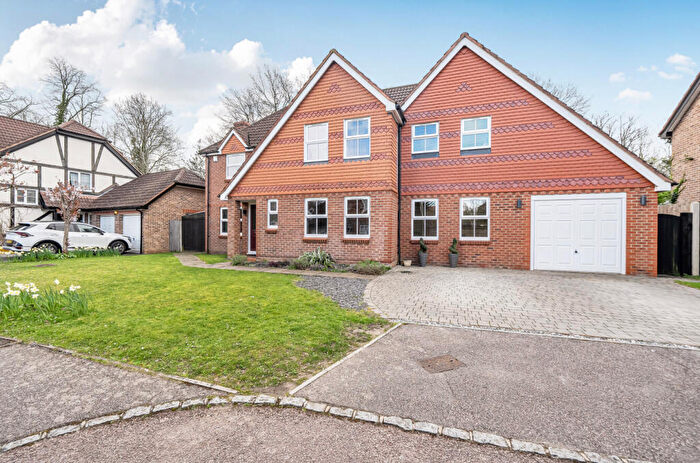 5 Bedroom Detached House For Sale In Bedfordshire Down, Warfield, Bracknell, Berkshire, RG42