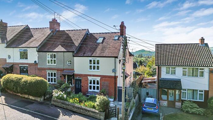 3 Bedroom End Of Terrace House For Sale In Kingscourt Lane, Stroud, GL5