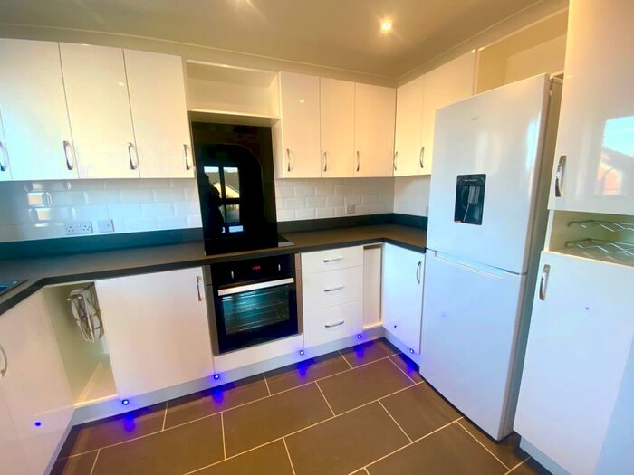 1 Bedroom Flat To Rent In Crates Close, Kingswood, BS15