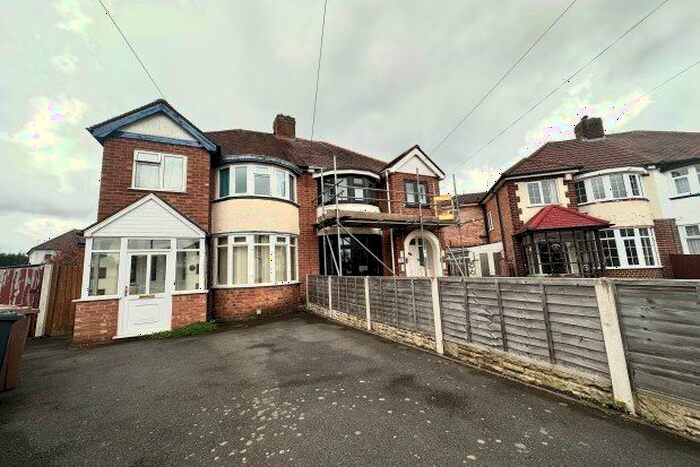 3 Bedroom Semi-Detached House To Rent In Jeremy Grove, Solihull, B92