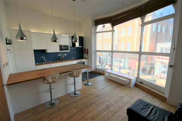 2 Bedroom Flat To Rent In St. James's Street, Brighton, BN2