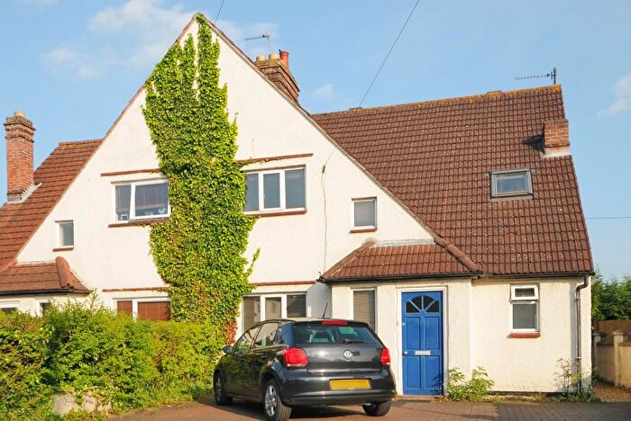 3 Bedroom Semi Detached House For Sale In Shelley Road, Oxford, OX4