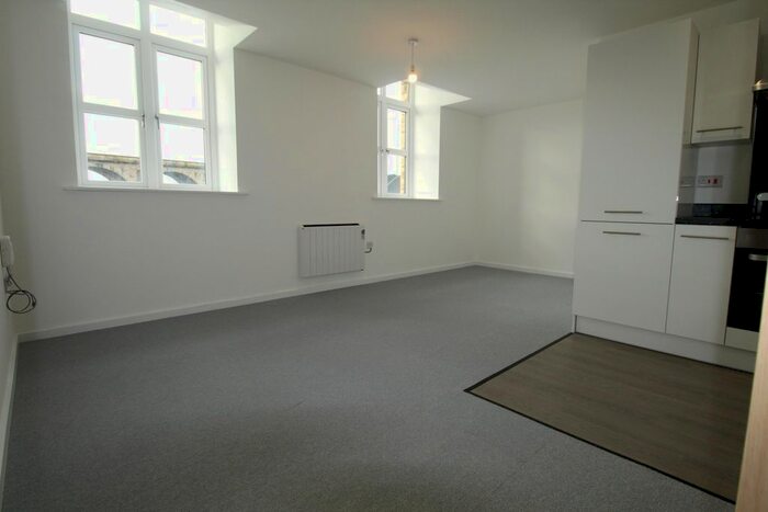 1 Bedroom Flat To Rent In Viaduct Road, Leeds, Uk, LS4
