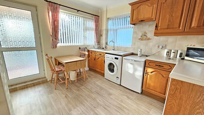 2 Bedroom Semi-Detached Bungalow For Sale In Church Street, Digby, LN4