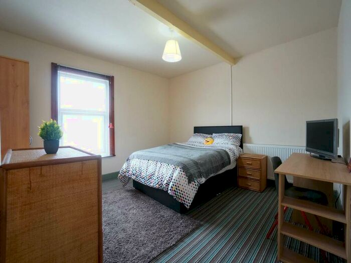 3 Bedroom House To Rent In Ambrose Street, Bangor, Gwynedd, LL57