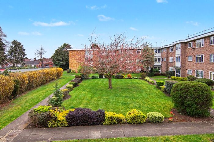 2 Bedroom Flat For Sale In Langbay Court, Coventry, CV2