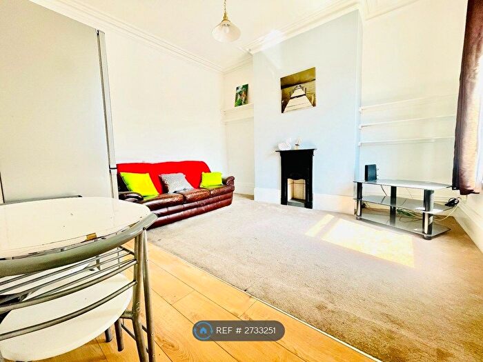 2 Bedroom Terraced House To Rent In Lockwood, Huddersfield, HD1