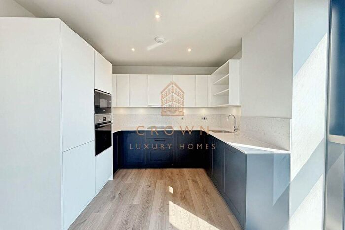 2 Bedroom Apartment To Rent In Menara Point - Th Floor, West Ham, E16