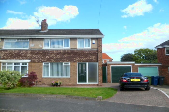 3 Bedroom Semi-Detached House To Rent In Cheviot Road, Monkton Village, Jarrow, Tyne And Wear, NE32