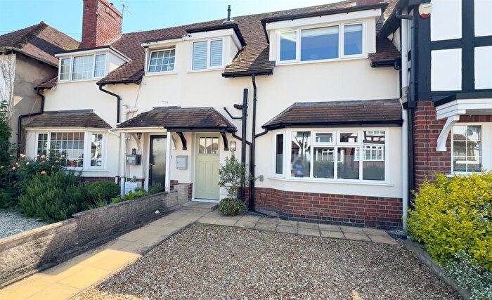 3 Bedroom Terraced House For Sale In Kendall Avenue, Stratford-Upon-Avon, CV37