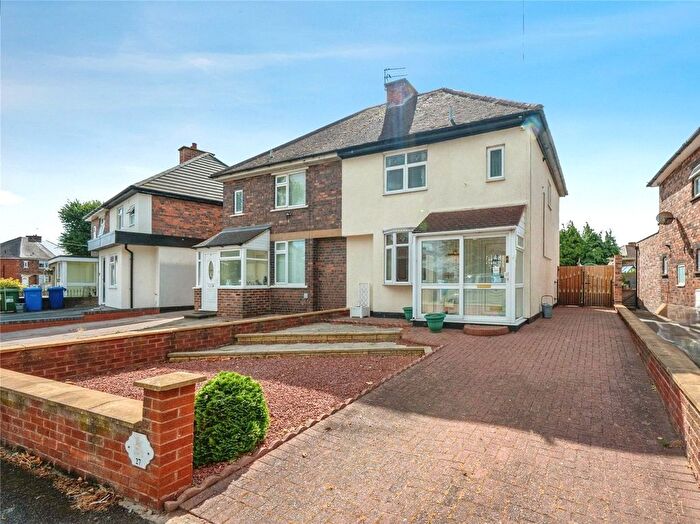 2 Bedroom Semi-Detached House For Sale In Borough Road, Tamworth, Staffordshire, B79