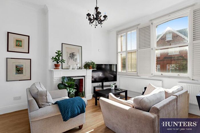3 Bedroom Triplex For Sale In Mill Lane, London, NW6