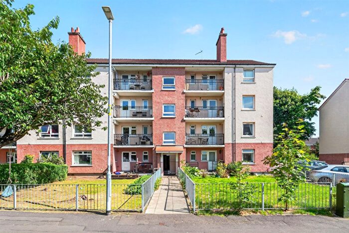 2 Bedroom Flat For Sale In Kerrycroy Avenue, Glasgow, G42