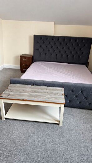 Studio To Rent In Selborne Terrace, Bradford, BD9