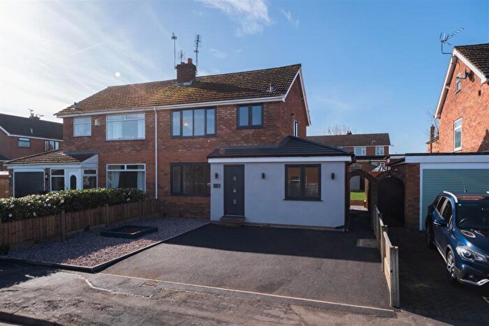 3 Bedroom Semi Detached House For Sale In Willow Grove, Barnton, CW8