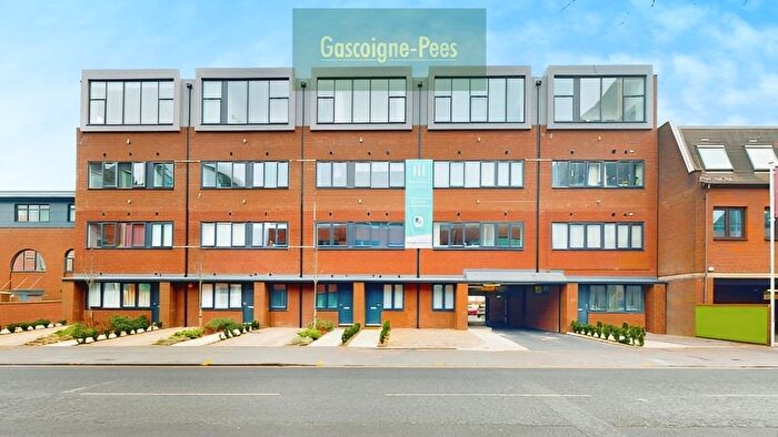 1 Bedroom Property To Rent In Chertsey Road, Woking, GU21