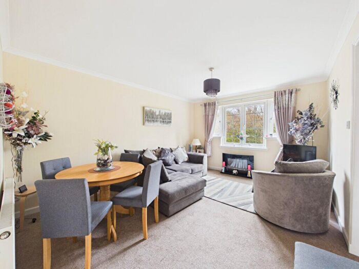2 Bedroom Flat For Sale In Burnvale Place Livingston, EH54