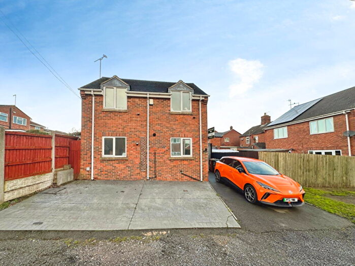 3 Bedroom Detached House For Sale In Baker Street, Swadlincote, DE11