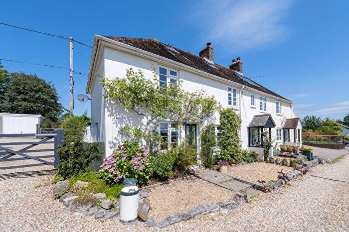 4 Bedroom End Of Terrace House For Sale In Newtown, Charlton Marshall, DT11