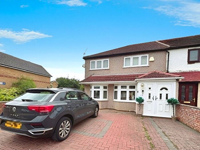 4 Bedroom Semi-Detached House To Rent In Grove Crescent, Feltham, TW13