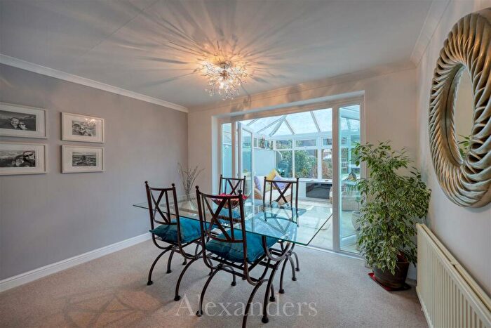 4 Bedroom Detached House For Sale In Stanley Road, Market Bosworth, Nuneaton, CV13