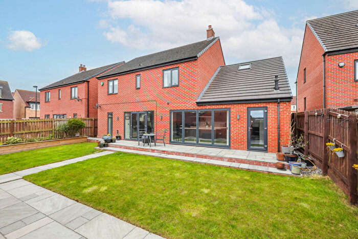 5 Bedroom Detached House For Sale In Pipit Close, North Gosforth, Newcastle Upon Tyne, NE13