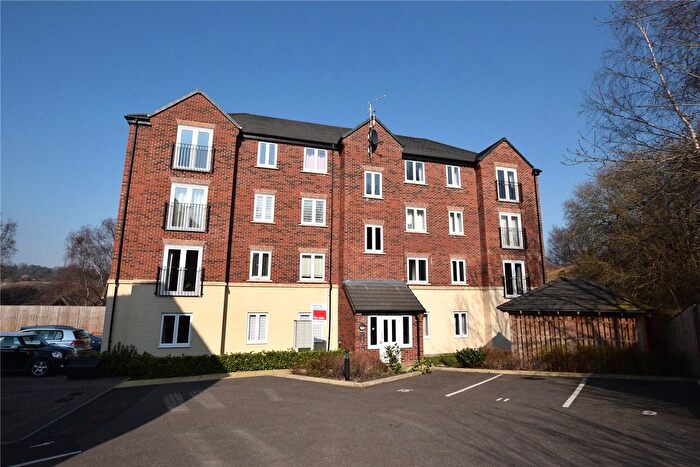 2 Bedroom Flat To Rent In Whitstable Mews, Leeds, West Yorkshire, LS12
