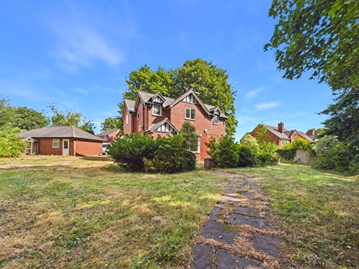4 Bedroom Detached House For Sale In Stretton Close, Ackton, Pontefract, WF7