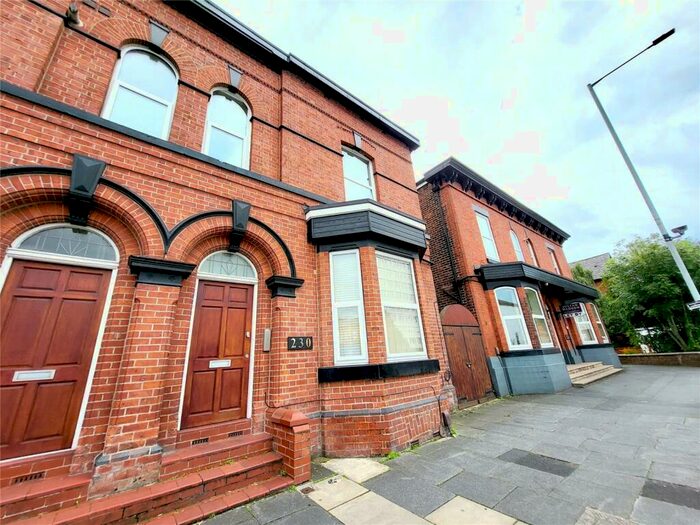 1 Bedroom Flat To Rent In Wellington Road South, Stockport, Cheshire, SK2