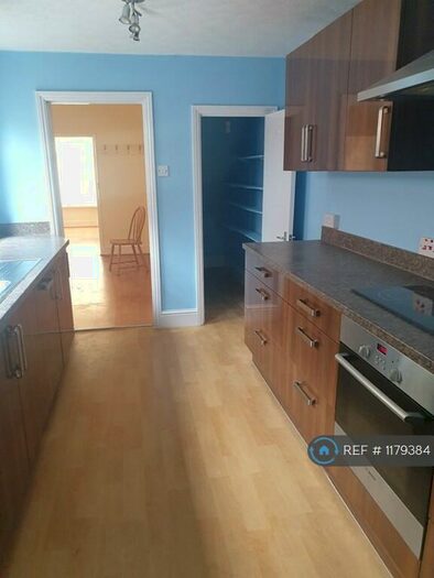 3 Bedroom Terraced House To Rent In Alexandra Road, Wellingborough, NN8