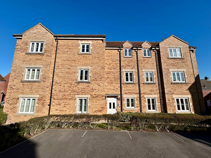2 Bedroom Flat For Sale In Shrewsbury Road, Yeovil, BA21