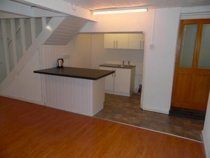 2 Bedroom End Of Terrace House To Rent In Hirwaun Road, Trecynon, Aberdare CF44