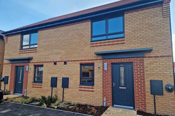 2 Bedroom House For Sale In Pascal Road, Leighton Buzzard, LU7