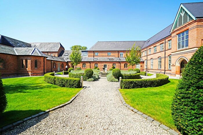 4 Bedroom Terraced House For Sale In Rising Lane, Knowle, B93