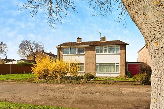 3 Bedroom Semi Detached House For Sale In Caldecote Road, Eynesbury, St. Neots, PE19