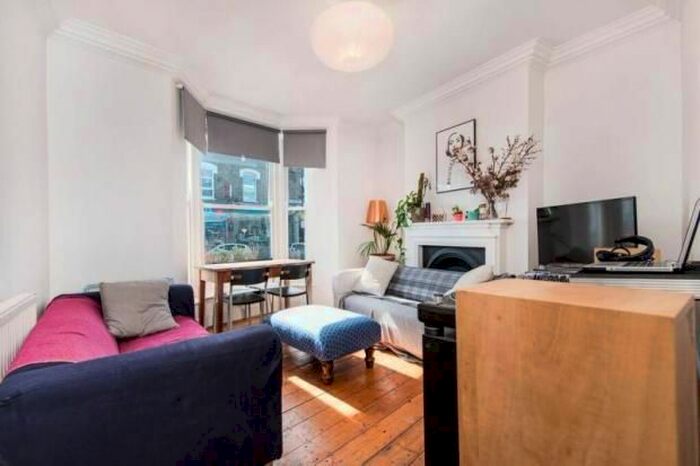3 Bedroom End Of Terrace House To Rent In Kynaston Road, Stoke Newington, N16