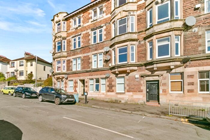 2 Bedroom Flat For Sale In Graham Street, Barrhead, G78