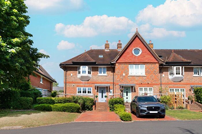 4 Bedroom Semi Detached House For Sale In St Pauls Mews, Dorking, RH4